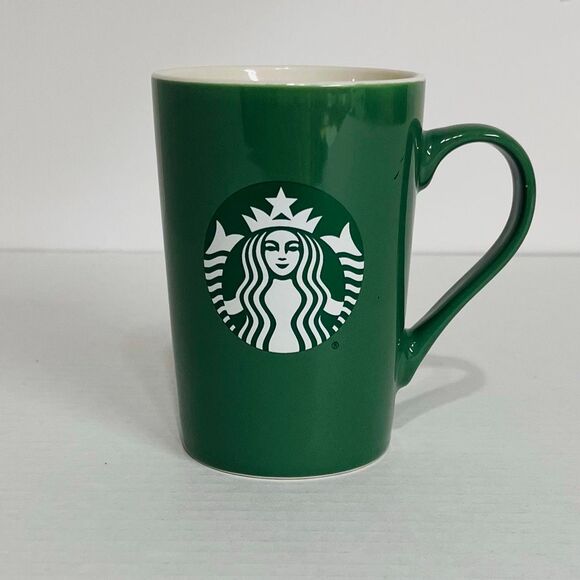 Starbucks 2021 Green Mug    11 Ounce - Picture 1 of 5